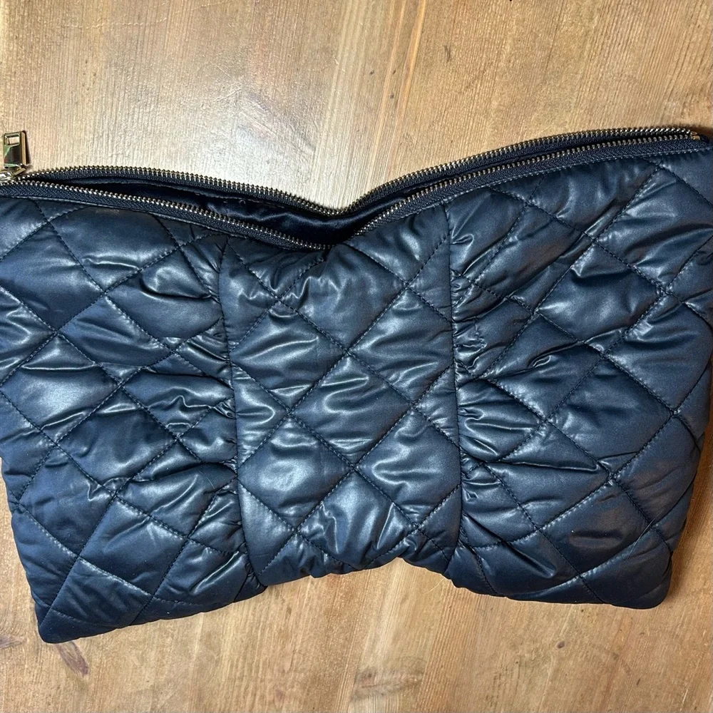 Kate Spade New York Quilted Bow Cutch or cosmetic bag,Navy, Soft and Lightweight
